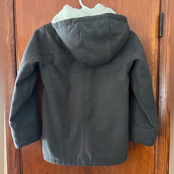 LondonFog Boys warm coat w/ hood Size 8 wrist buttons worn shown in pictures - Picture 2 of 12